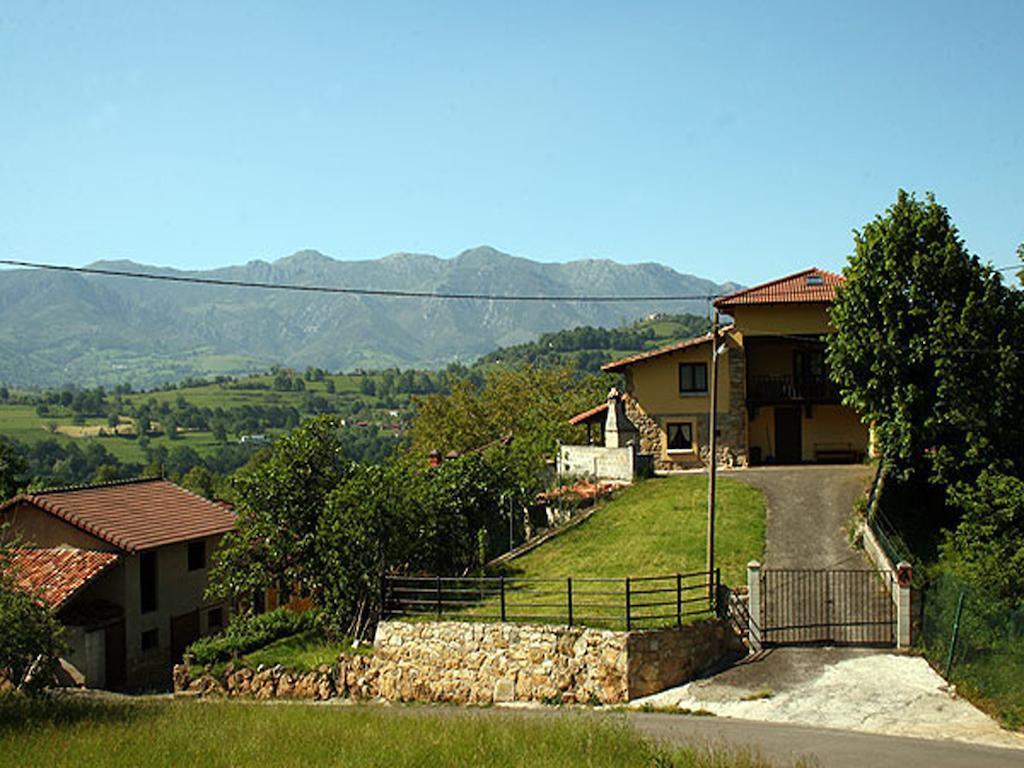 Apartamentos La Corona Llames de Parres ภายนอก รูปภาพ