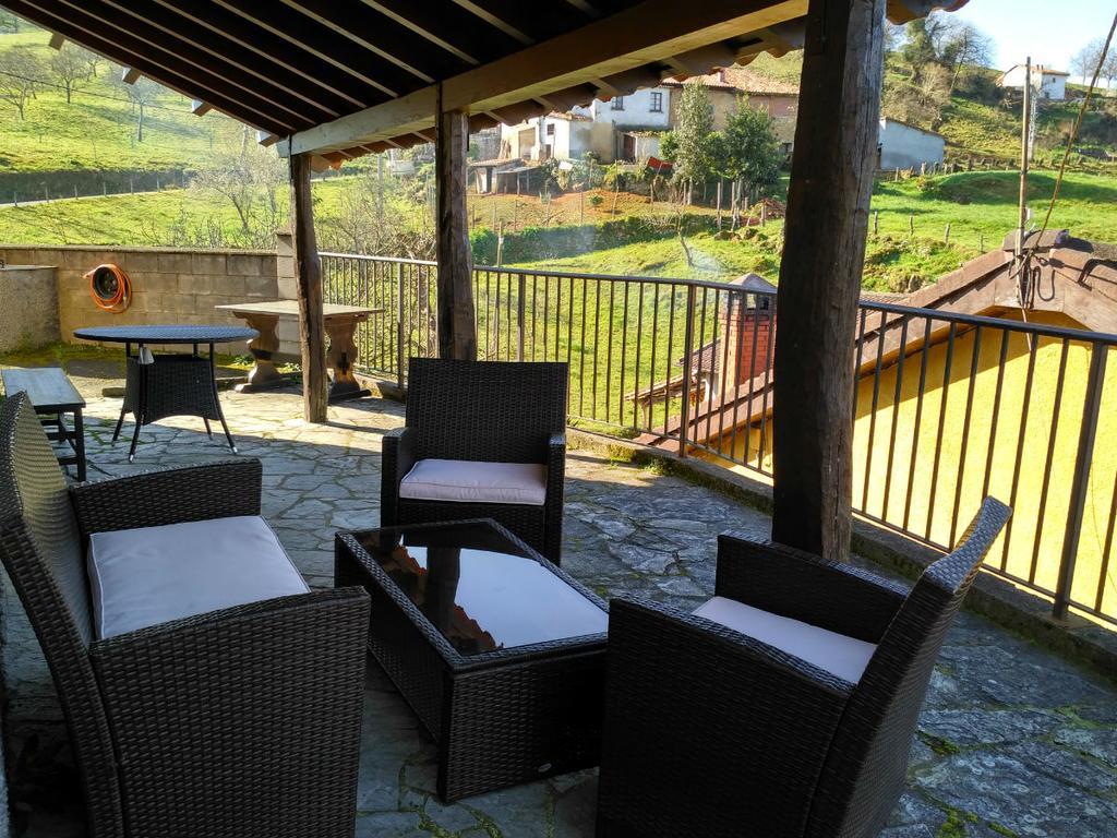 Apartamentos La Corona Llames de Parres ภายนอก รูปภาพ